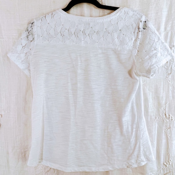 Liz Claiborne Lace Trim Tee - Picture 5 of 6